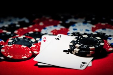 idcash88 apk platform interface showing football markets and casino games